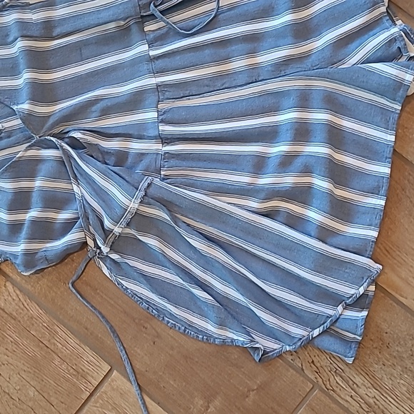Blue Wrap Romper M Hollister Short Summer - Picture 4 of 7